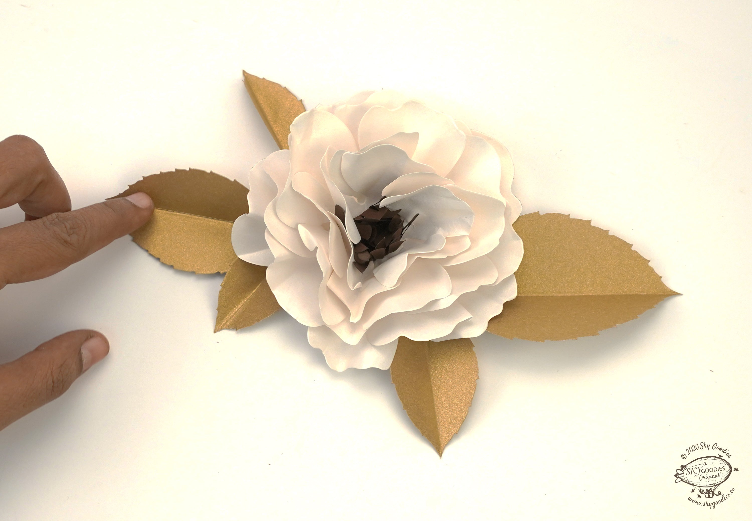 Set of 10 Pearl White 'Crush & Use' Paper Wild Roses