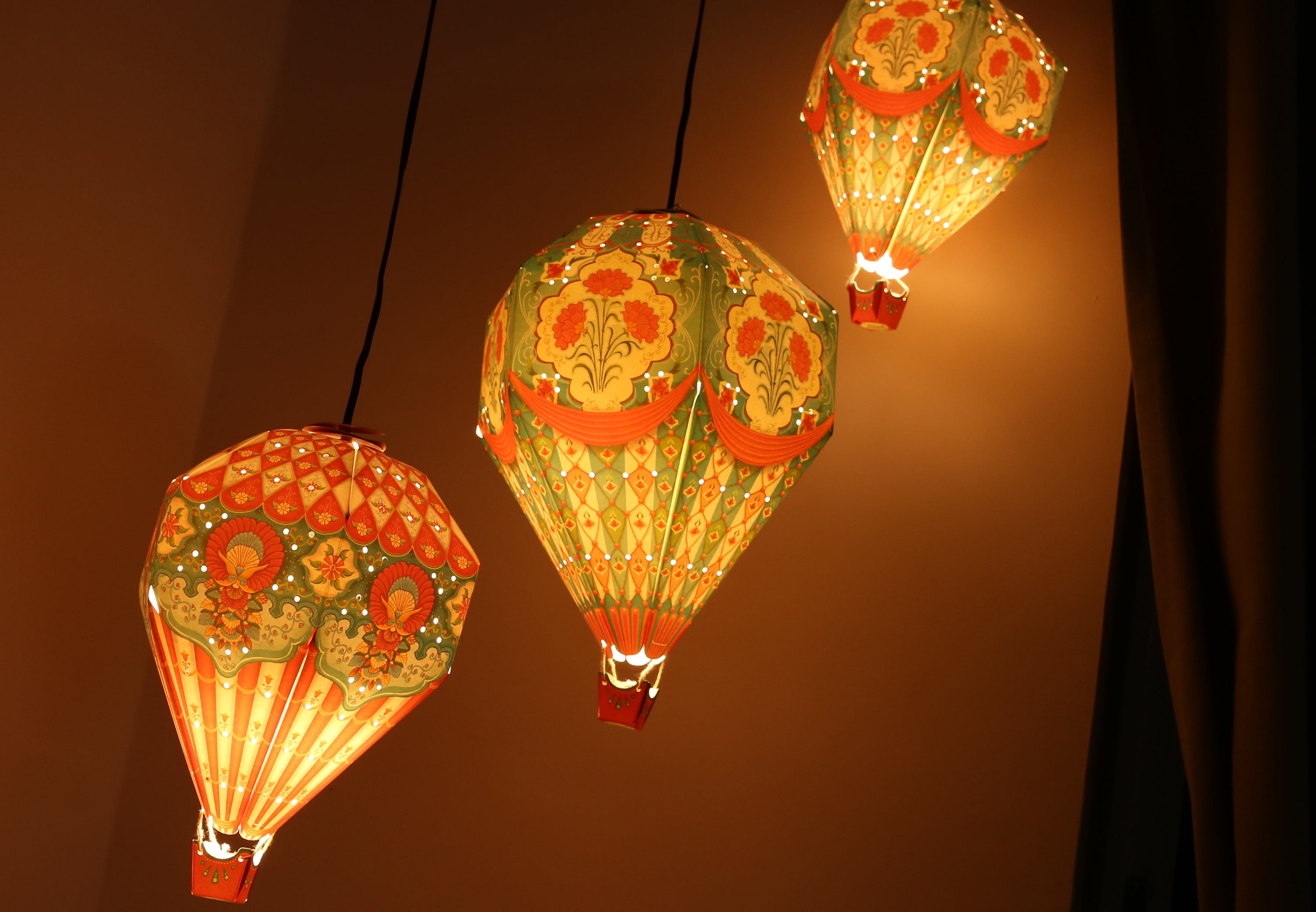 Combo Saver: 3 Hot Air Balloon Paper Lamp Shades: 1 Big Blue + 2 Small Assorted