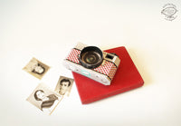 Realistic Black Camera Photo Frame DIY Paper Craft Kit